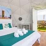 Prázdninový areál Eslanzarote Eco Dome Experience