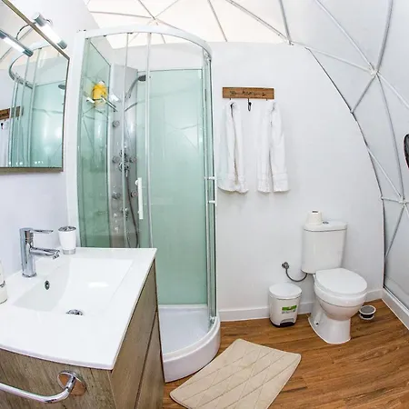 ホリデーパーク Eslanzarote Eco Dome Experience テギセ