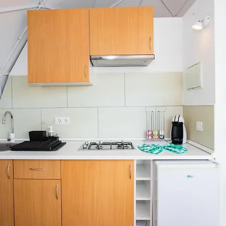 ホリデーパーク Eslanzarote Eco Dome Experience テギセ